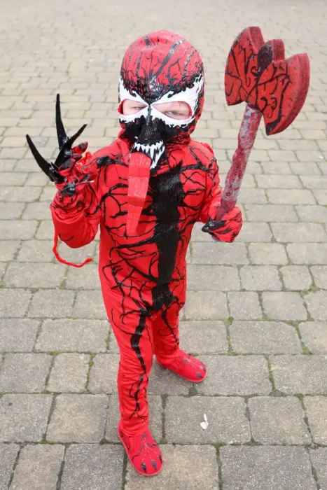  : 4 year old Carnage takes on Spiderman at MCM London Comic Con, Excel, London