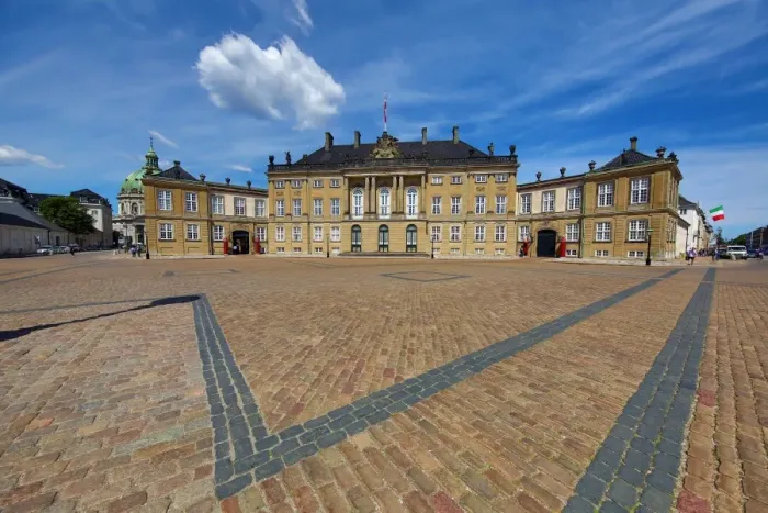  : The Amalienborg Palace in Amalienborg Sqaure in Copenhagen, Denmark