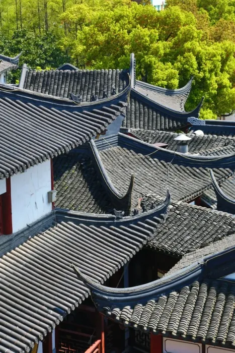  : Black tiles roofs of traditional buildings in the Old City, Shanghai, China