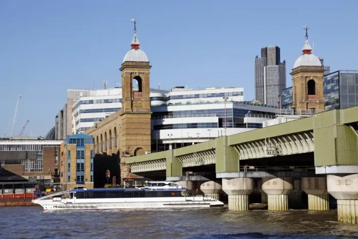  : Blackfriars Station and Bridge, London