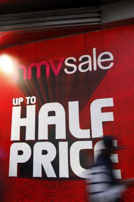  : Boxing Day sales in Oxford Street, London