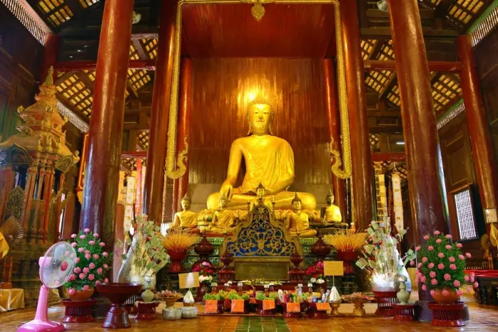 : Buddha statue in Wat Phan tao Temple in Chiang Mai, Thailand