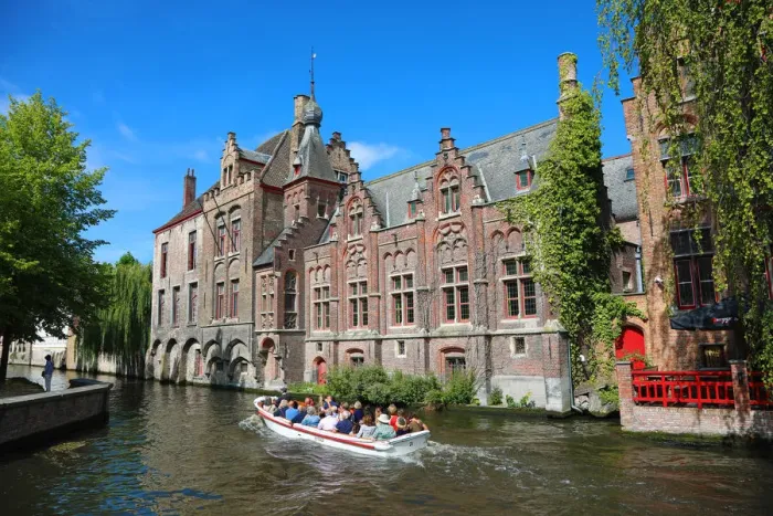  : Buildings along the canals, Bruges, Belgium