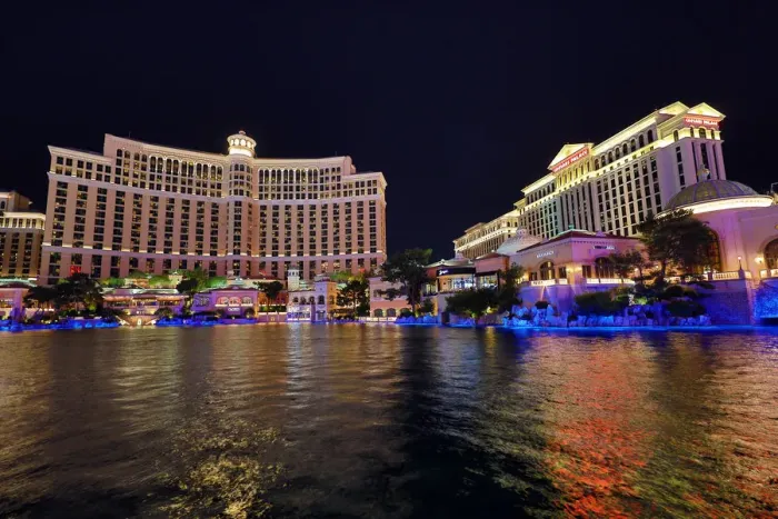  : Caesars Palace and The Bellagio Hotel and Casino at night, Las Vegas, Nevada, America
