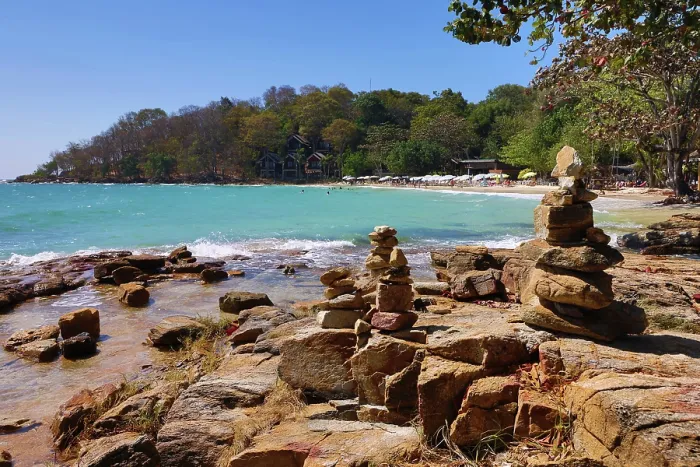 : Cairns on rocks and Tubtim Beach, Koh Samet, Thailand