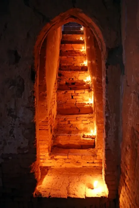 : Candles on stairs at North Guni Temple Pagoda on the Plain of Bagan, Bagan, Myanmar : Candles on stairs at North Guni Temple Pagoda on the Plain of Bagan, Bagan, Myanmar