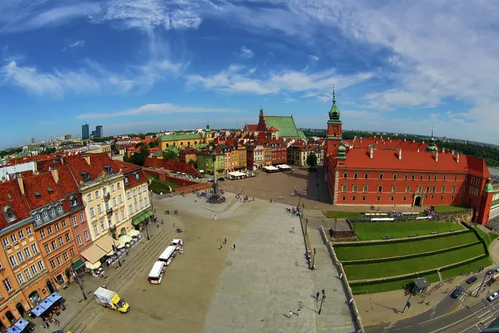  : Castle Square with Sigismund's (Zygmund's) Column and the Royal Castle in Warsaw, Poland