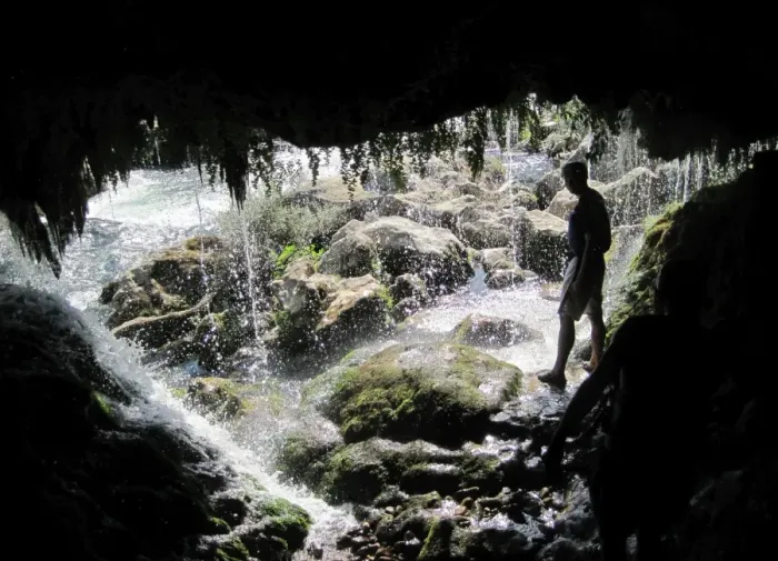  : Cave in Croatia
