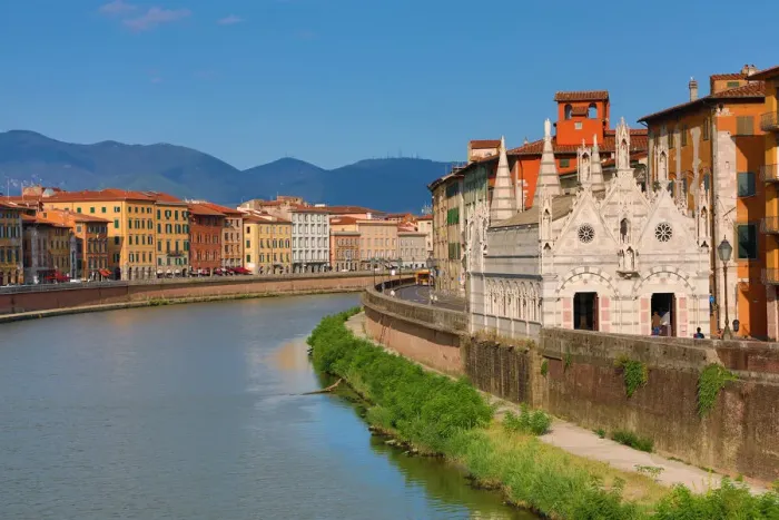  : The church of Santa Maria della Spina beside the River Arno, Pisa, Italy