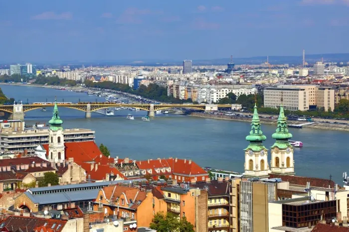  : City Skyline and the River Danube in Budapest, Hungary