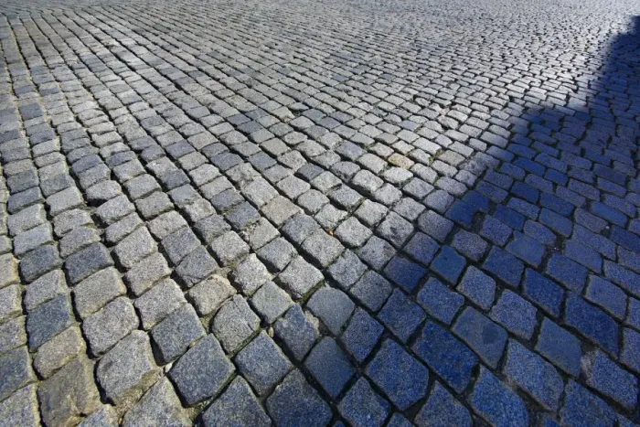  : Cobblestones on a cobbled street in Prague, Czech Republic