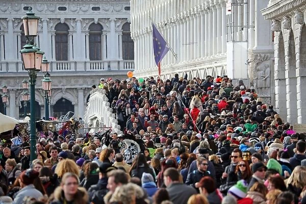 Crowds and Costumes on Saturday at the Venice Carnival 2013
