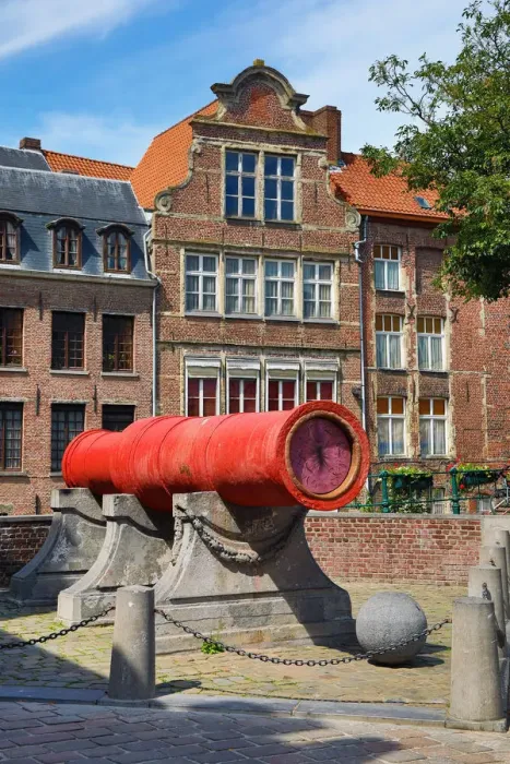  : The Dulle Griet red cannon also known as Mad Meg in Grootcanonplein, Ghent, Belgium