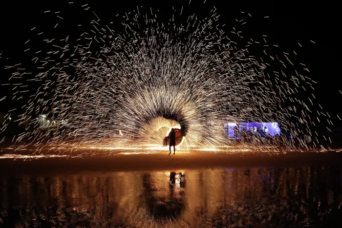  : Fire show on Sai Kaew beach in Koh Samet, Thailand