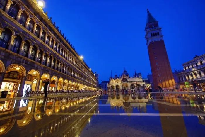  : Flooding in St. Marks Square in Venice, Italy