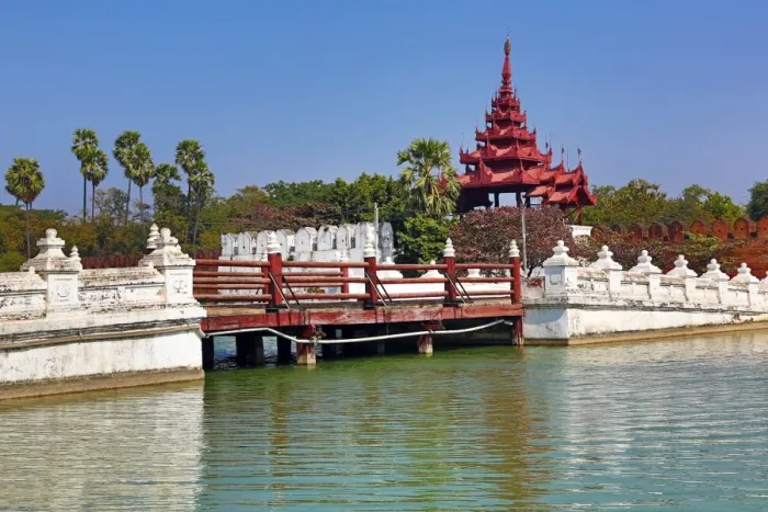  : Gate and bridge over the moat of the Mandalay Palace, Mandalay, Myanmar (Burma)