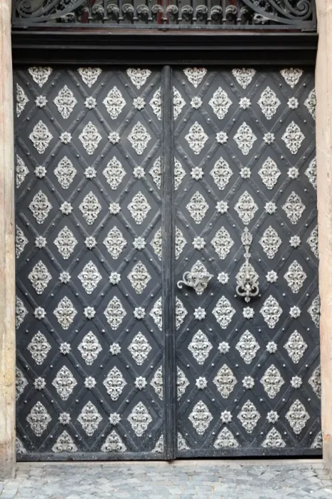  : Gate and doors in Prague