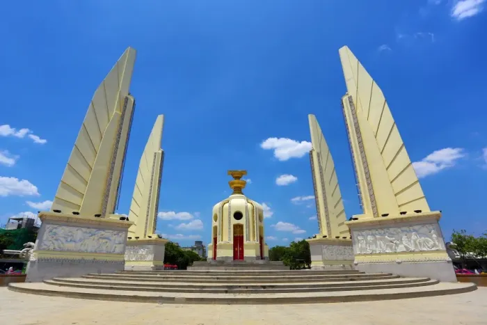  : The Giant Swing, Sao Ching Cha, and Wat Suthat Temple, Bangkok, Thailand