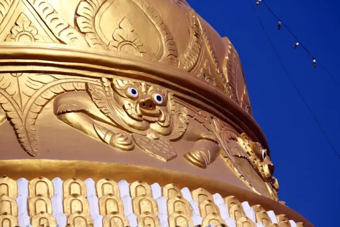  : Gold stupa ot Shwegugyi Pagoda in Amarapura, Mandalay, Myanmar (Burma)
