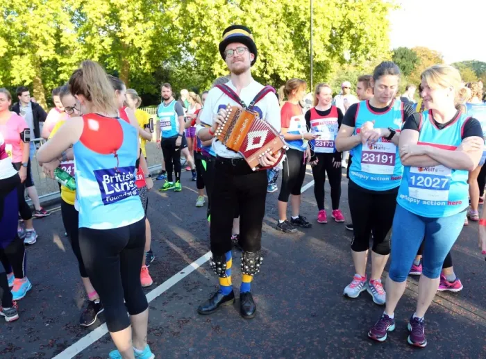  : Hammersmith Morris Men dance the Royal Parks Half Marathon in London