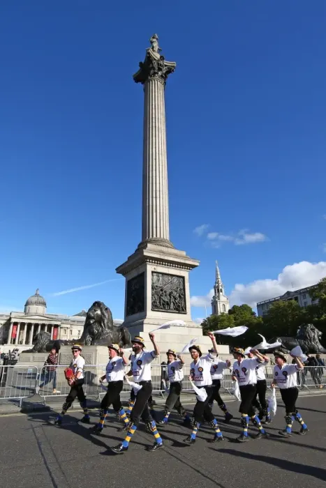  : Hammersmith Morris Men dance the Royal Parks Half Marathon in London