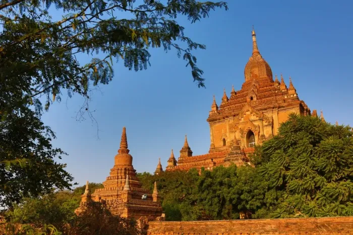  : Htilominlo Temple in Bagan, Myanmar (Burma)