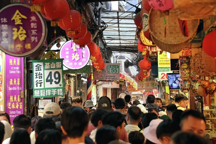  : Jiufen Old Street shopping street, Jiufen, Taiwan ROC