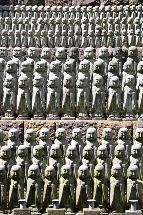  : Jizo Statues at Jizo-Do Hall at Hase-dera Buddhist Temple in Kamakura near Tokyo, Japan