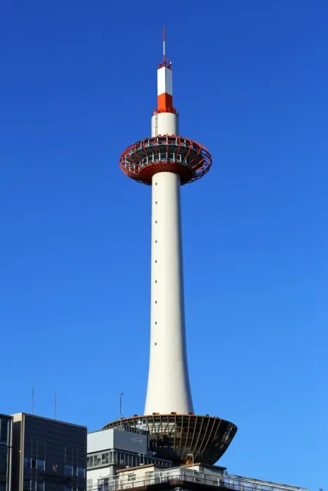  : Kyoto Tower in Kyoto, Japan