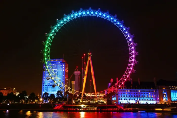  : London Eye illuminated in Rainbow colours to promote the film Trolls in London