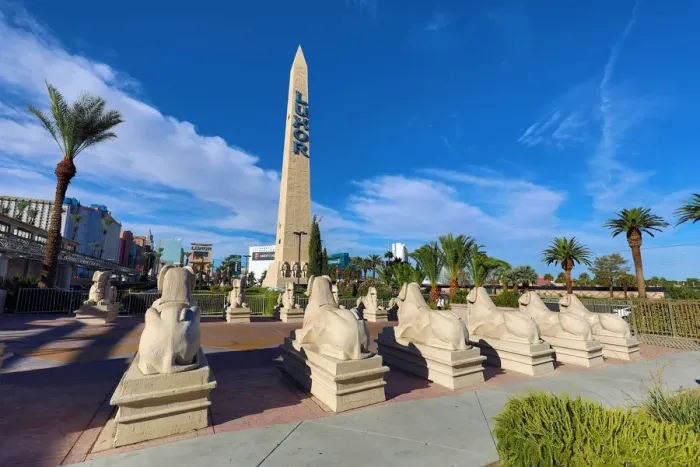  : Luxor Hotel and Casino, Las Vegas, Nevada, America