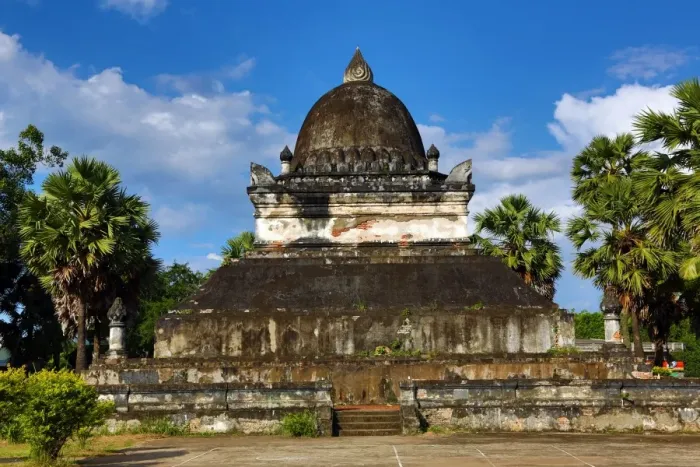  : The That Makmo Stupa at Vat Visoun (aka Wat Wisunalat) Temple, Luang Prabang, Laos