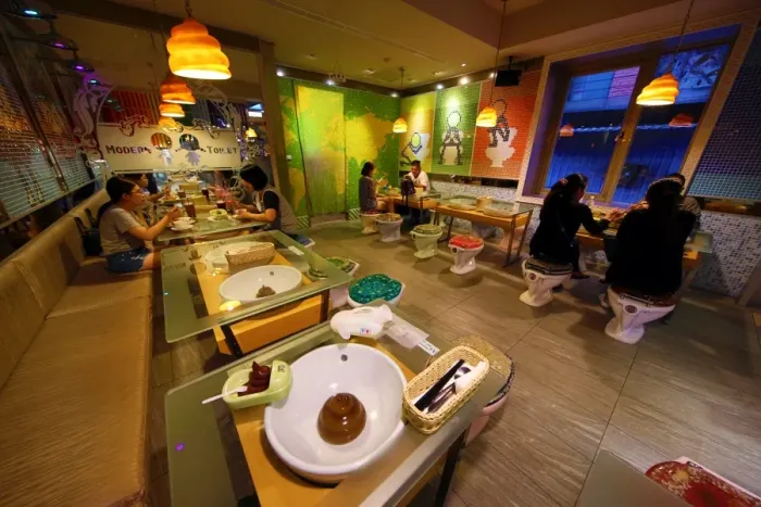  : Modern Toilet theme restaurant, Taipei, Taiwan