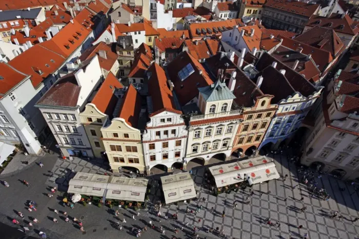  : Old Town Square in Prague, Czech Republic