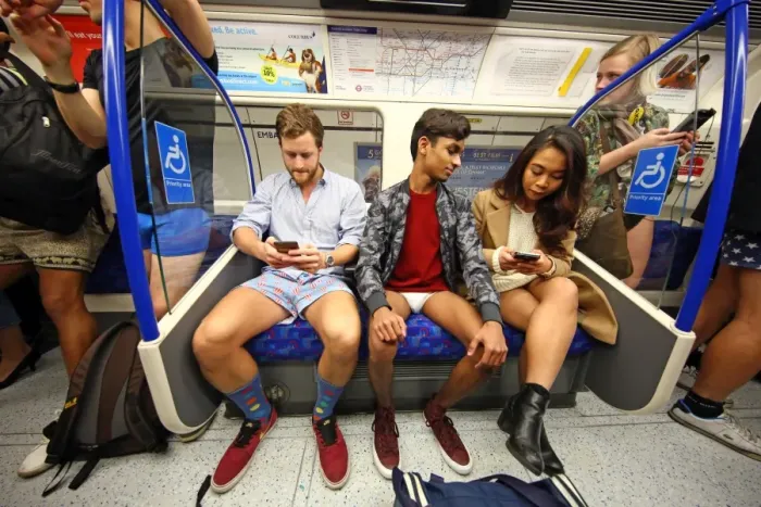  : No Pants Subway Ride (No Trousers Tube Ride), London