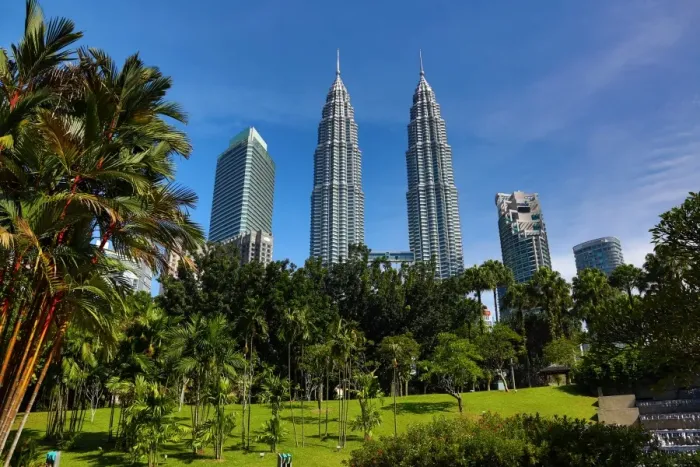 : Petronas Twin Towers at KLCC in Kuala Lumpur, Malaysia : Petronas Twin Towers at KLCC in Kuala Lumpur, Malaysia