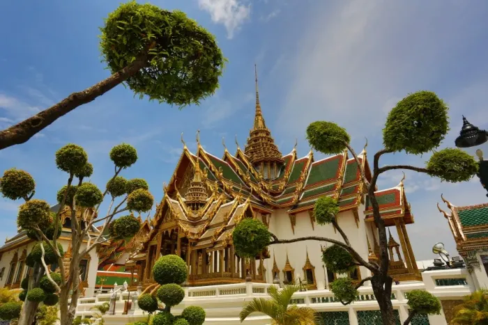  : Phra Thinang Dusit Maha Prasat building and spire in the Grand Palace Complex, Wat Phra Kaew, Bangkok, Thailand