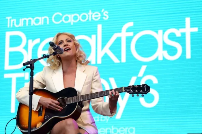  : Pixie Lott performing at West End Live, Trafalgar Square, London