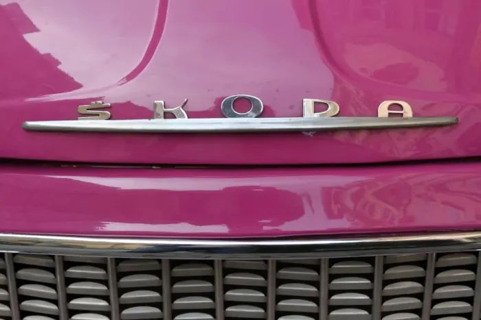  : Purple Skoda motor car