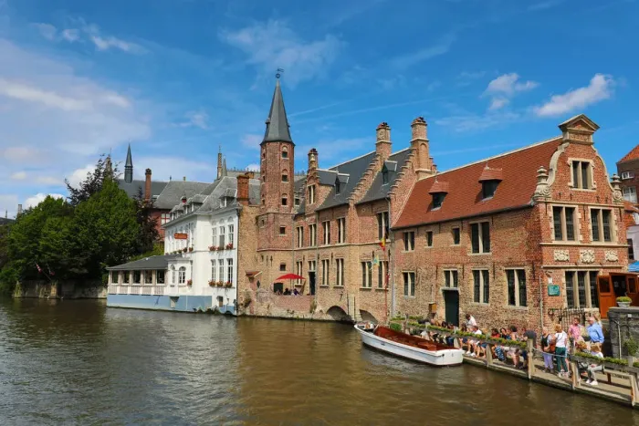  : Quay of the Rosary or Rozenhoedkaai, Bruges, Belgium
