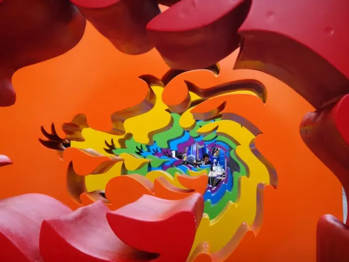  : Rainbow dragon shape