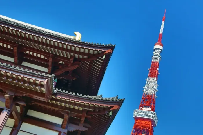  : Roof of the Daiden (Hondo) the main hall of Zojoji Temple and the Tokyo Tower in Tokyo