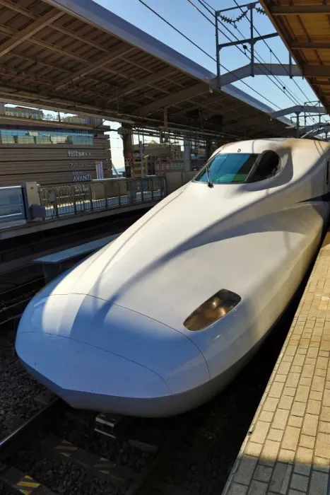  : Shinkansen Train at Kyoto Railway Station, Kyoto, Japan