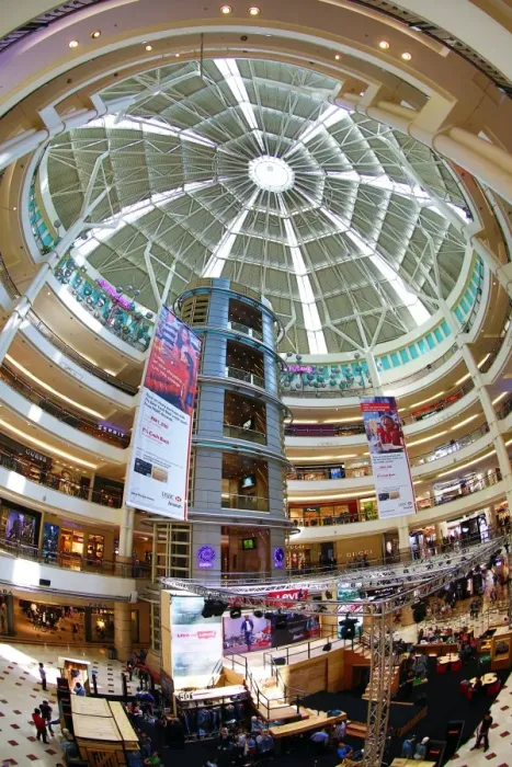  : Shops and ceiling at Suria KLCC city centre shopping mall in Kuala Lumpur, Malaysia