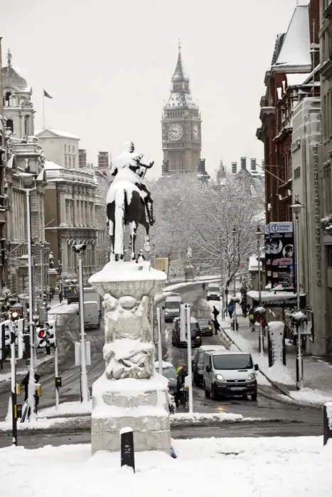  : Snow in London