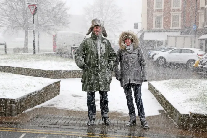  : Snowy weather conditions in Blackheath, London
