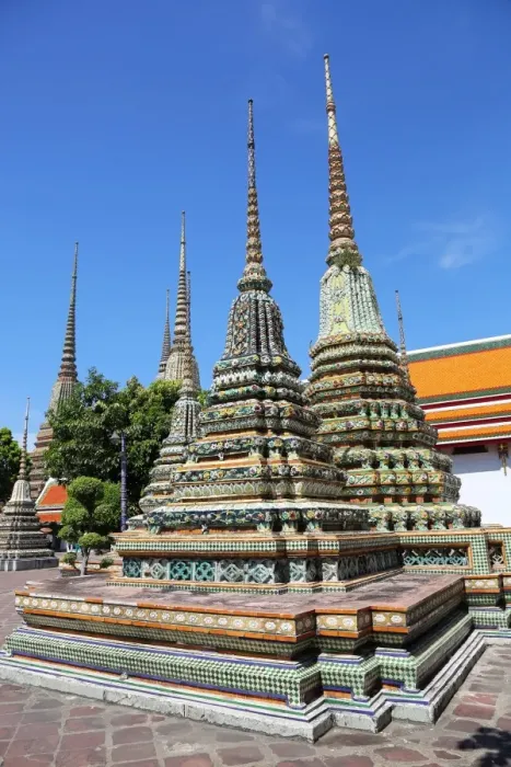  : Spires of Chedis at Wat Pho temple, Bangkok, Thailand