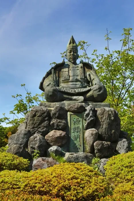  : Statue of Minamoto no Yoritomo, at Genjiyama Park, Kamakura near Tokyo, Japan