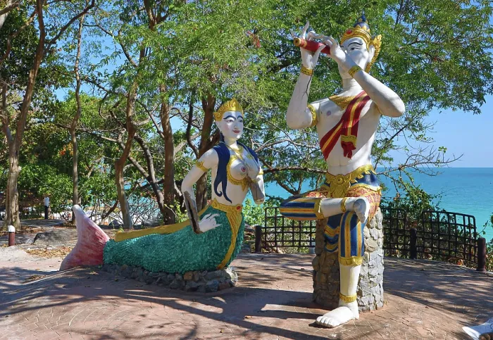  : Statue of Phra Aphai Mani and the Mermaid, Koh Samet, Thailand