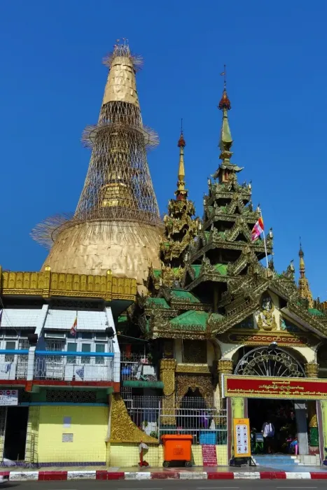  : Sule Pagoda, Yangon, Myanmar